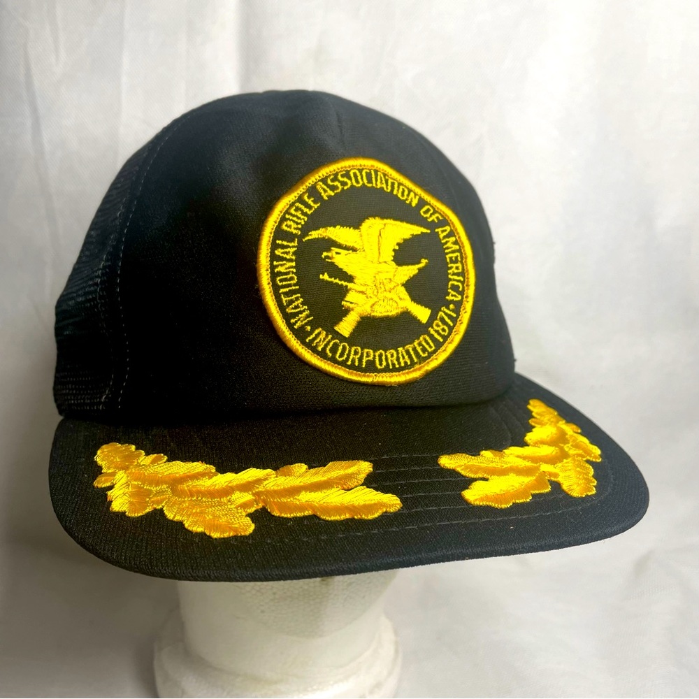 Vintage NRA Snapback Black Mesh Trucker Hat Cap Gold Leaf USA Old School Adjust